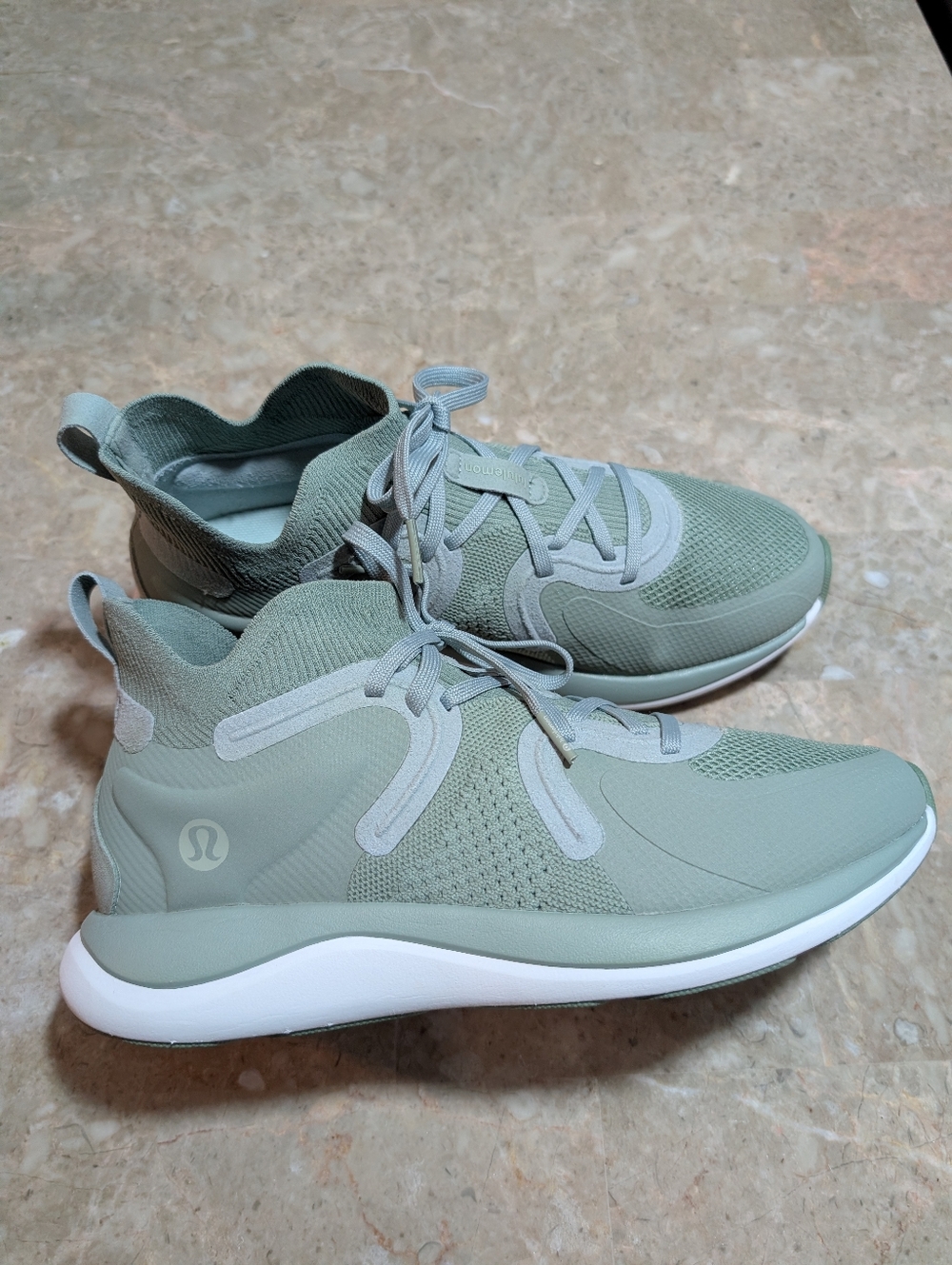 Lululemon Chargefeel 2 Mid Workout Shoes Lime White Women's Size 9 No Box - Picture 9 of 12